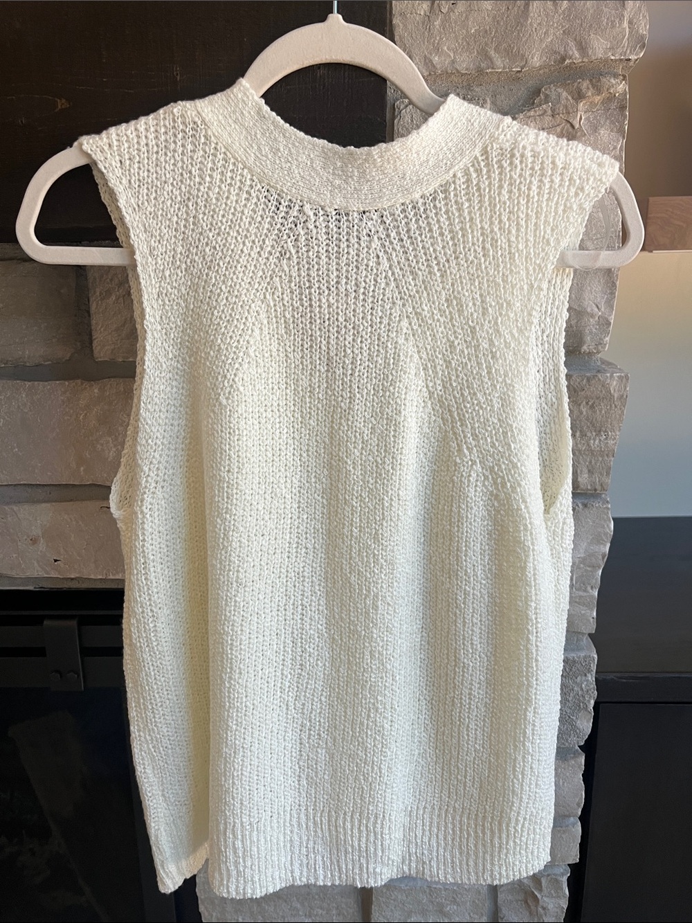 Staccato Cream V-Neck Button Sweater Vest sz medium - Picture 2 of 2